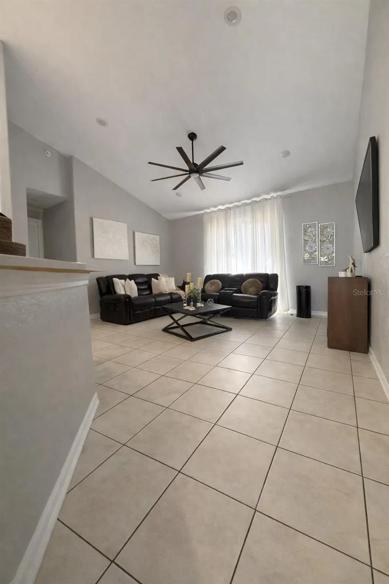 2240 BAGDAD AVENUE Orlando, FL 32833