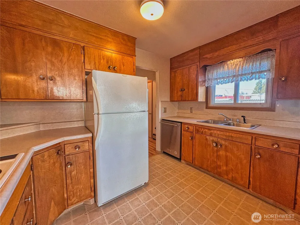 804 Central Drive Coulee Dam, WA 99116