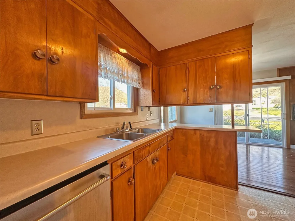 804 Central Drive Coulee Dam, WA 99116