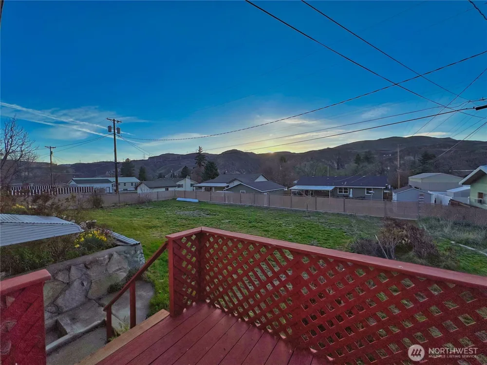 804 Central Drive Coulee Dam, WA 99116