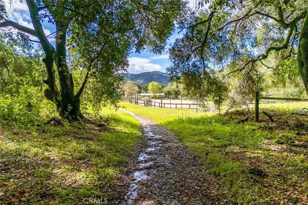 1825 Hi Mountain Arroyo Grande, CA 93420