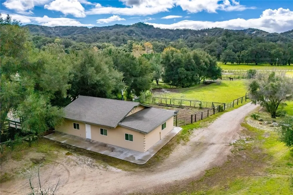 1825 Hi Mountain Arroyo Grande, CA 93420