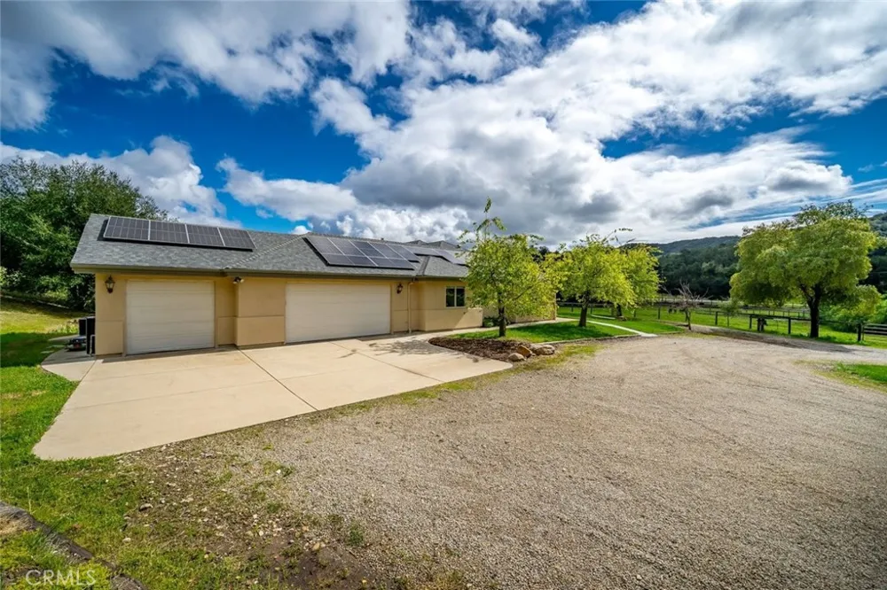1825 Hi Mountain Arroyo Grande, CA 93420