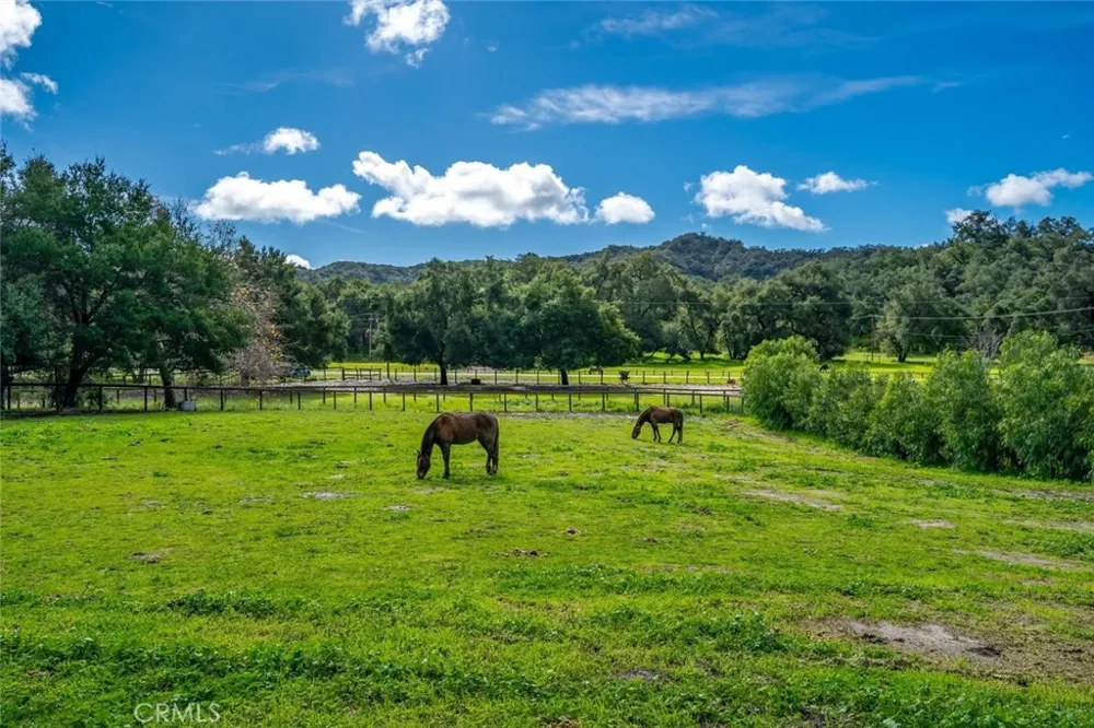 1825 Hi Mountain Arroyo Grande, CA 93420