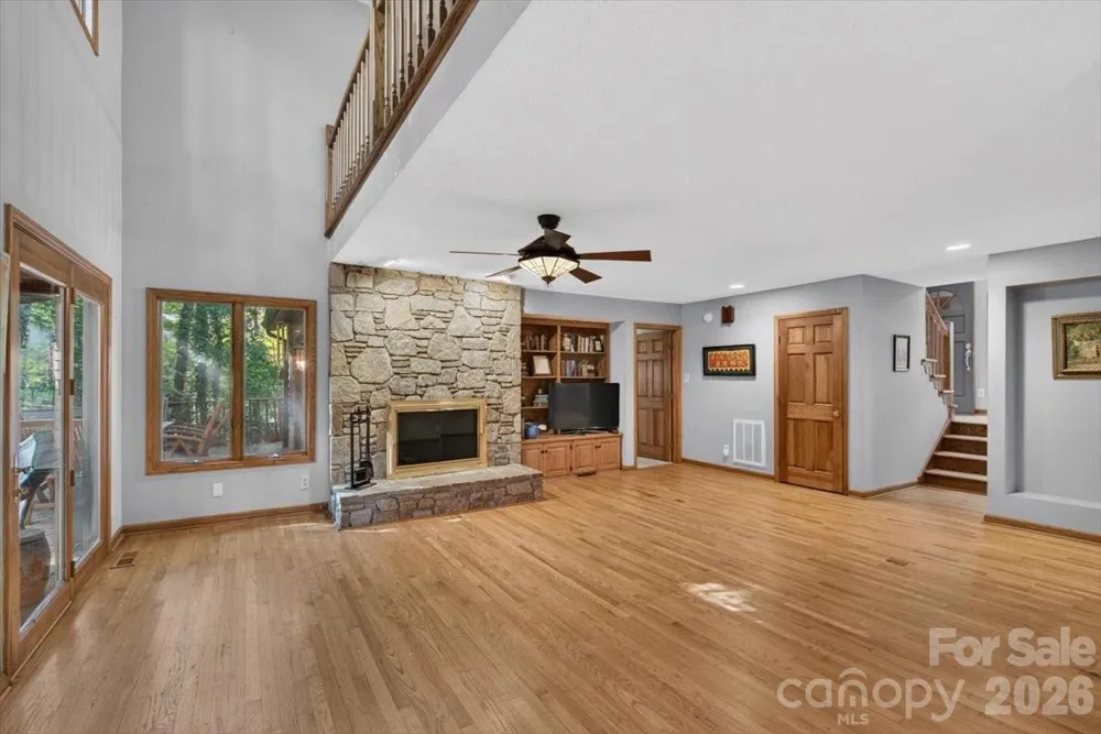 10 Thornwood Court Lake Wylie, SC 29710