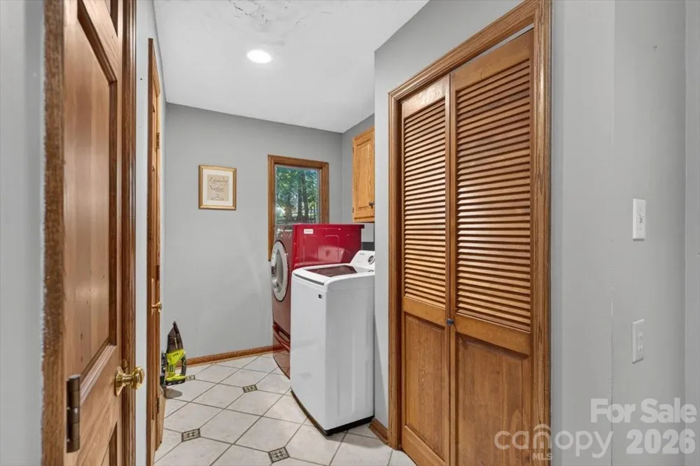10 Thornwood Court Lake Wylie, SC 29710