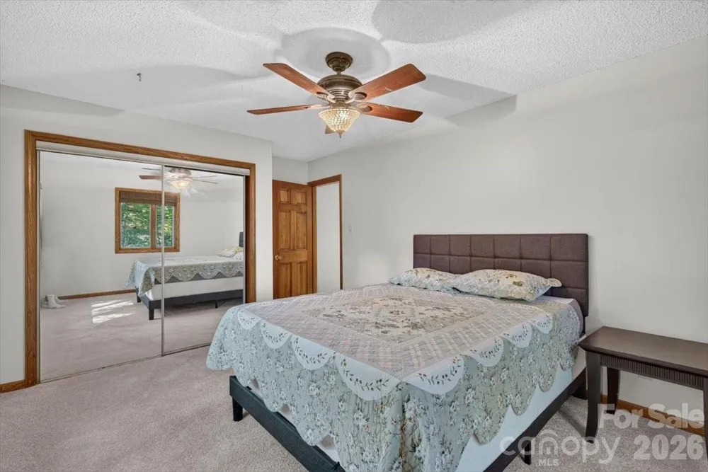 10 Thornwood Court Lake Wylie, SC 29710