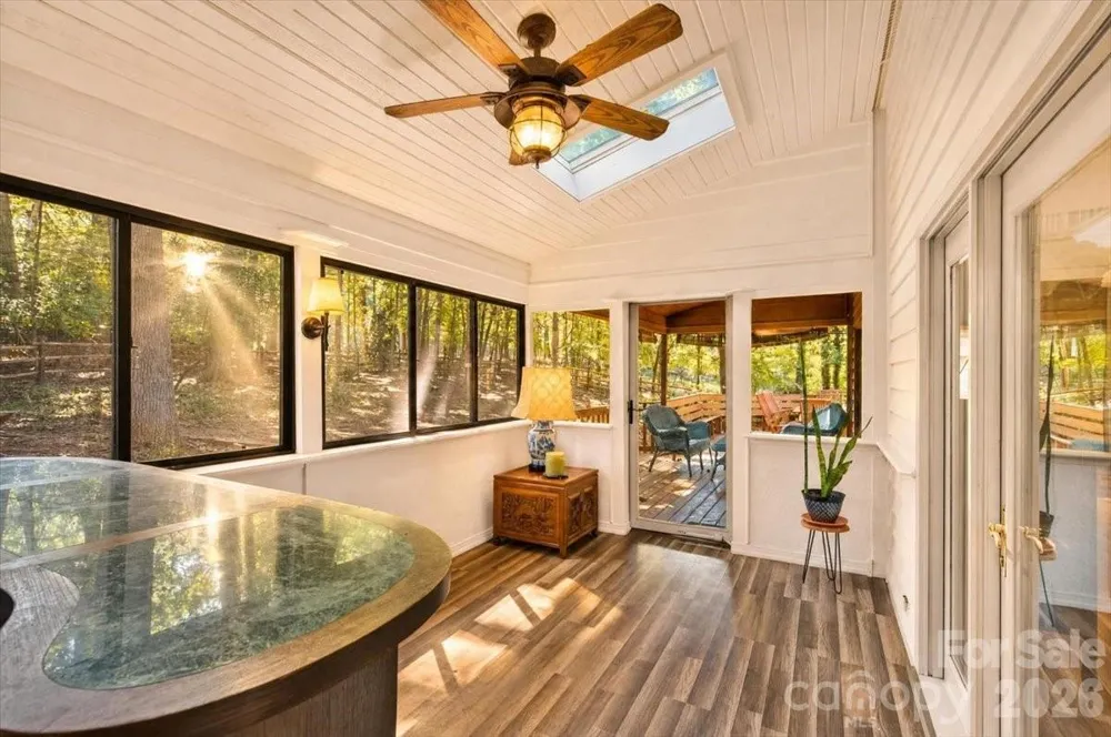 10 Thornwood Court Lake Wylie, SC 29710