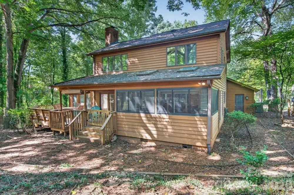 10 Thornwood Court Lake Wylie, SC 29710