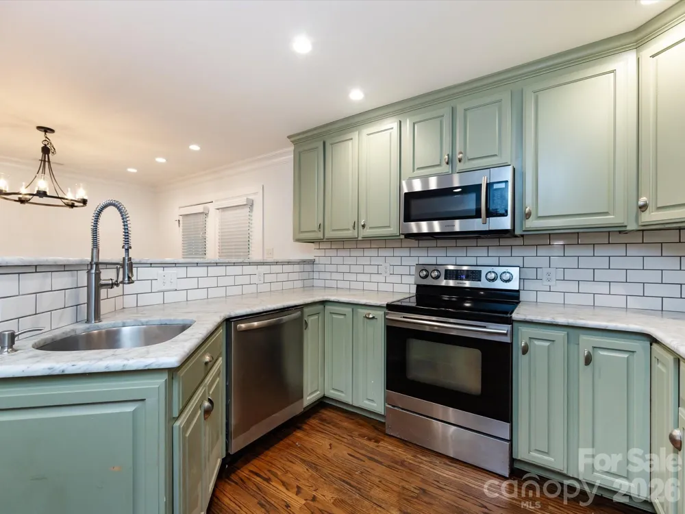 3109 Forest Lawn Drive Matthews, NC 28104