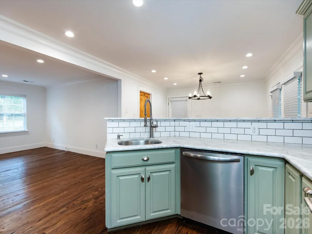 3109 Forest Lawn Drive Matthews, NC 28104