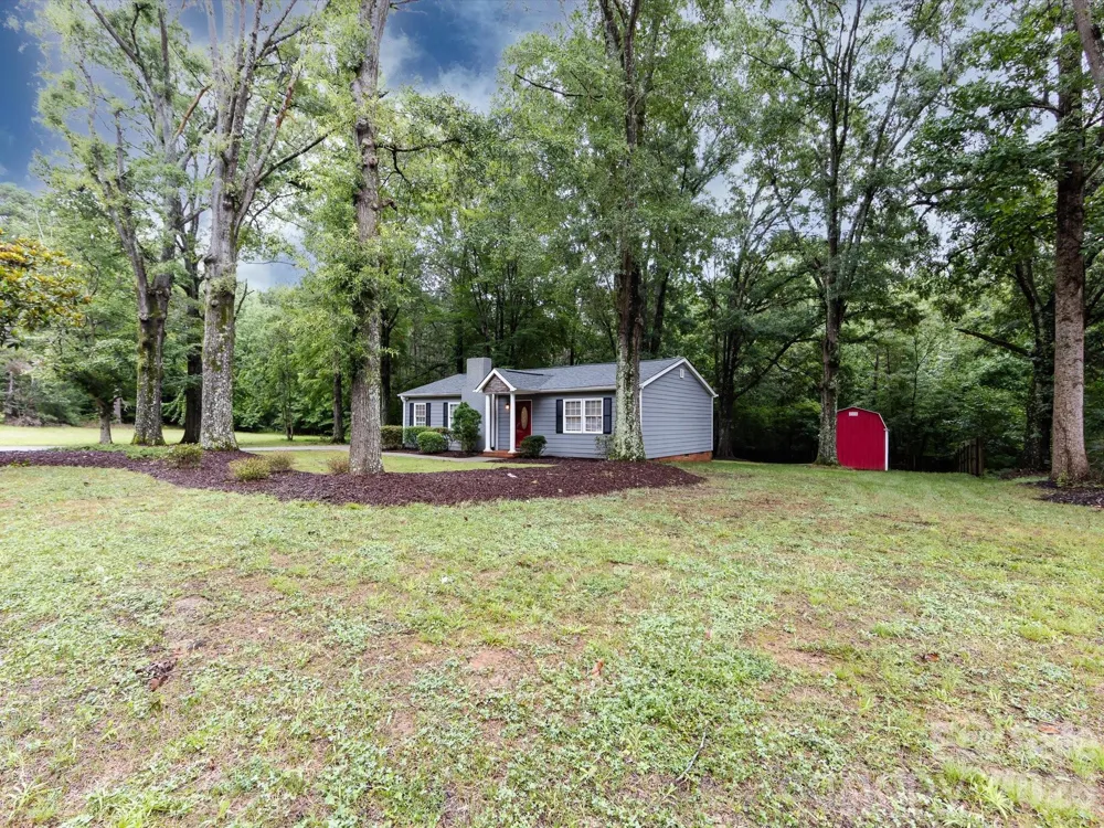 3109 Forest Lawn Drive Matthews, NC 28104