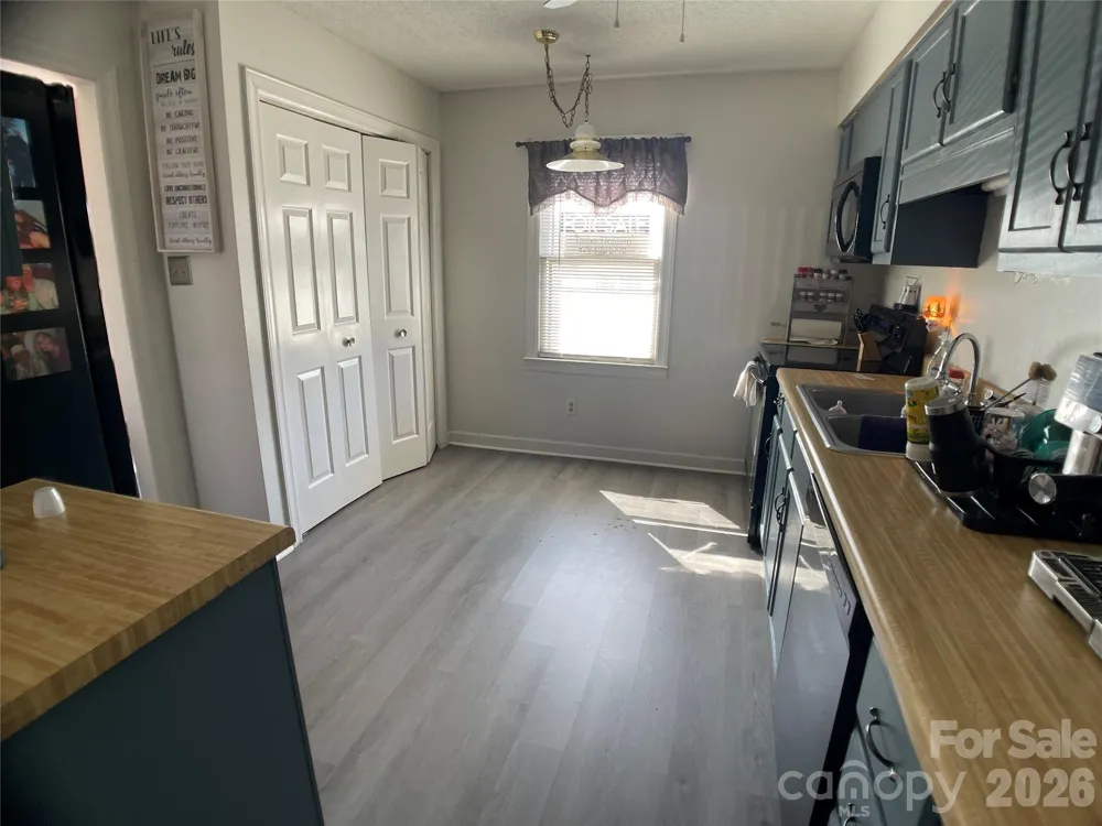 2705 Center Street #43 Hickory, NC 28601