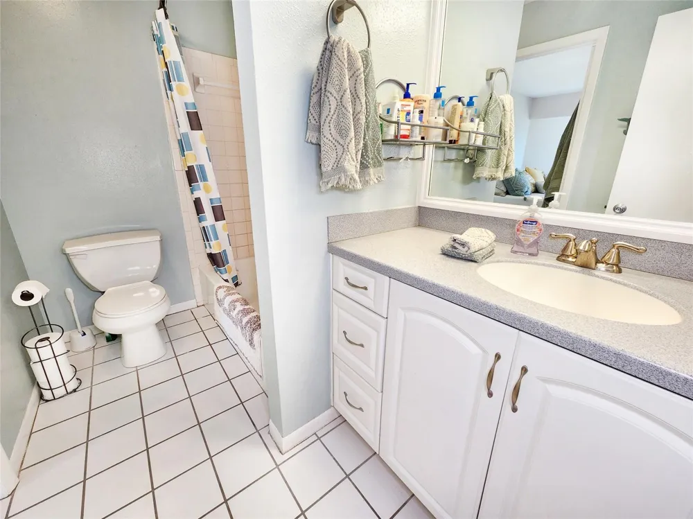 1500 SUNSET RD BLDG C #C7 Tarpon Springs, FL 34689