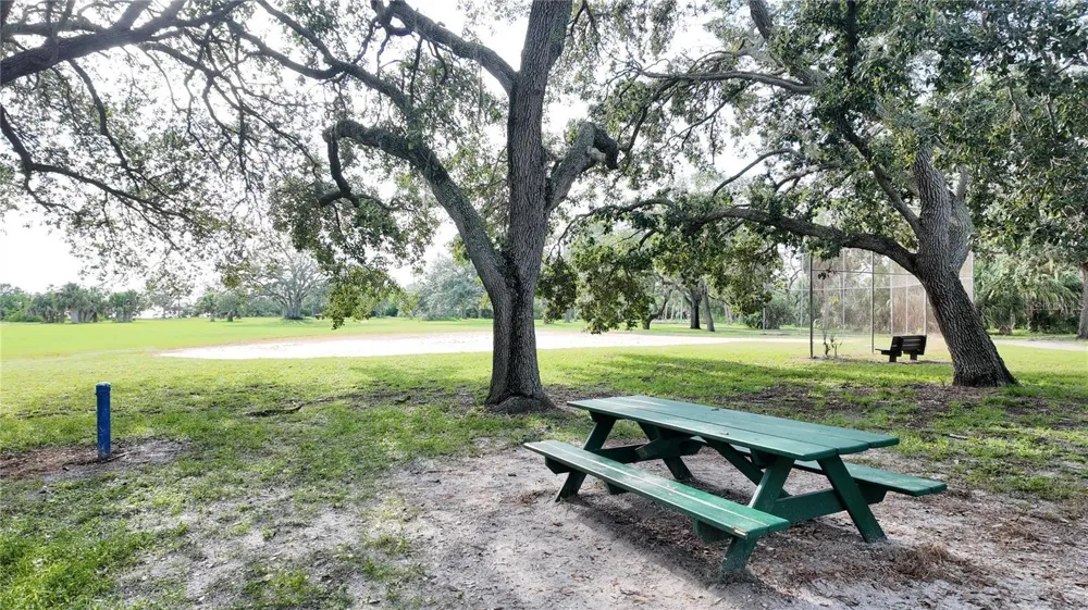 1500 SUNSET RD BLDG C #C7 Tarpon Springs, FL 34689