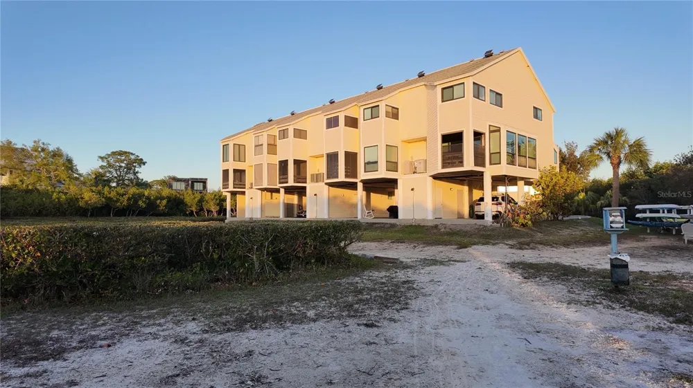 1500 SUNSET RD BLDG C #C7 Tarpon Springs, FL 34689