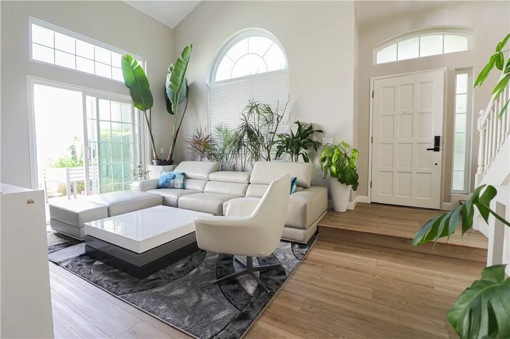 730 Breeze Hill #230 Vista, CA 92081