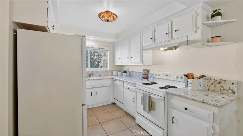 1881 Mitchell #95 Tustin, CA 92780