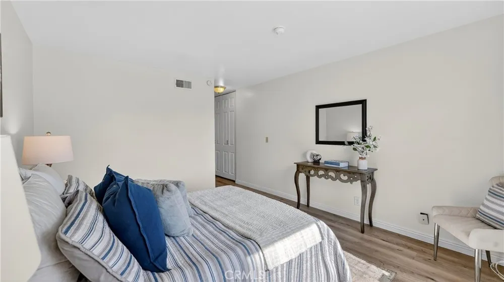 1881 Mitchell #95 Tustin, CA 92780