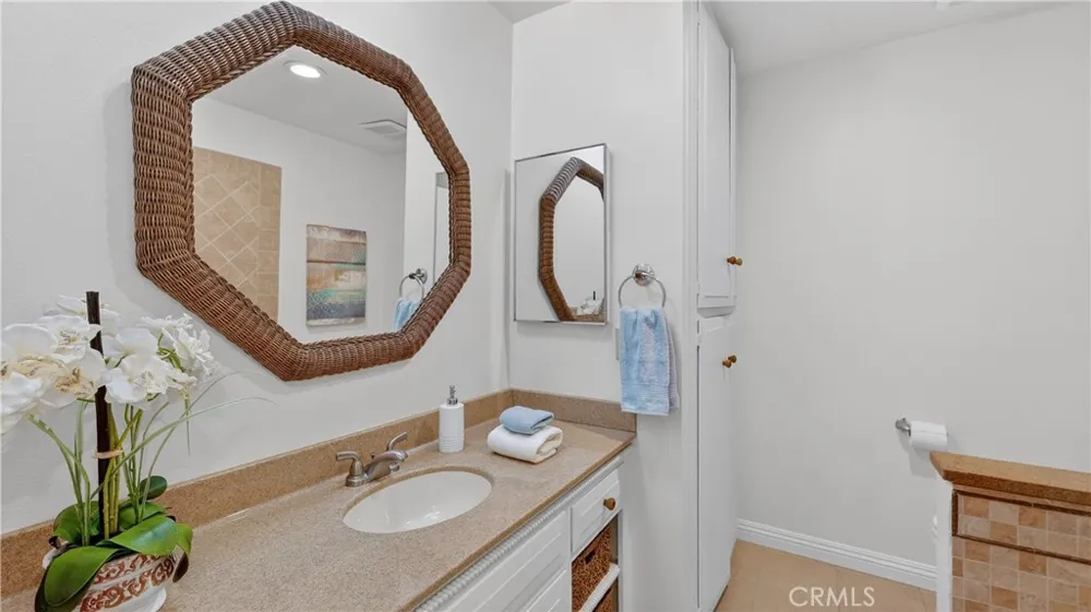 1881 Mitchell #95 Tustin, CA 92780