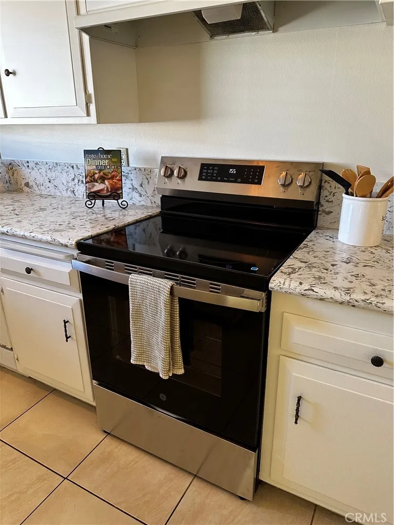 1881 Mitchell #95 Tustin, CA 92780