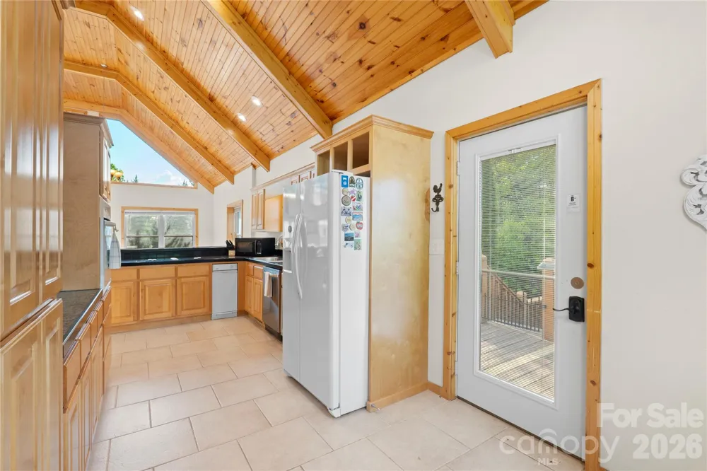 273 Rhododendron Road Almond, NC 28702
