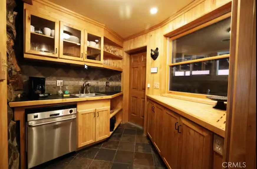 1140 Vine Avenue Big Bear City, CA 92314