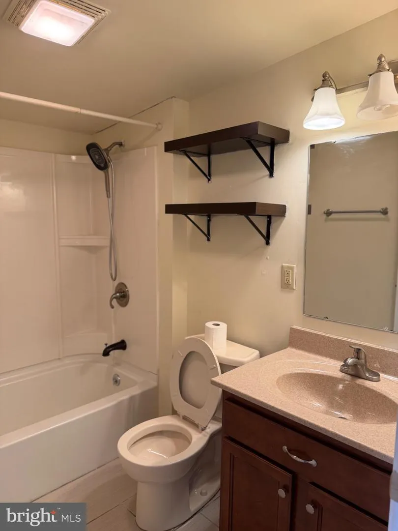 7 RUTHERFORD ROAD Harrisburg, PA 17109