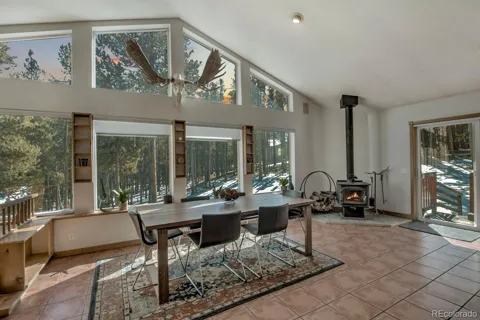 154 Lakeside Drive