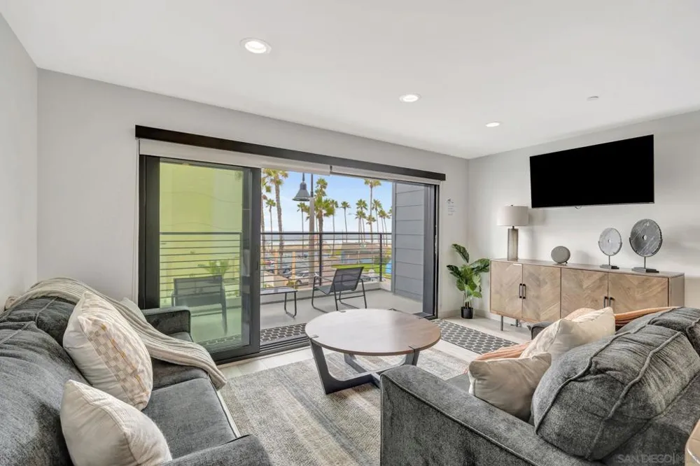 801 Seacoast Imperial Beach, CA 91932