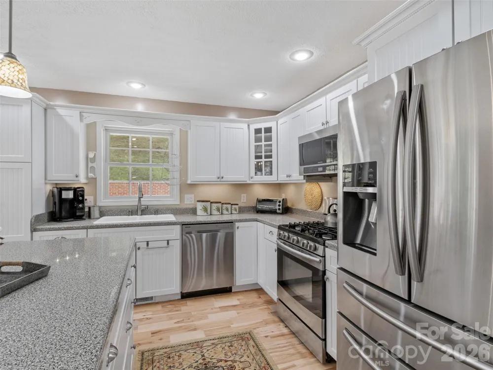 189 Poverty Branch Road Barnardsville, NC 28709