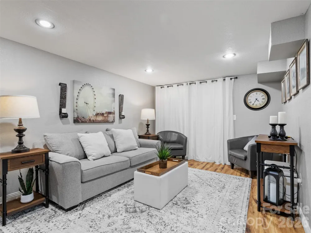189 Poverty Branch Road Barnardsville, NC 28709