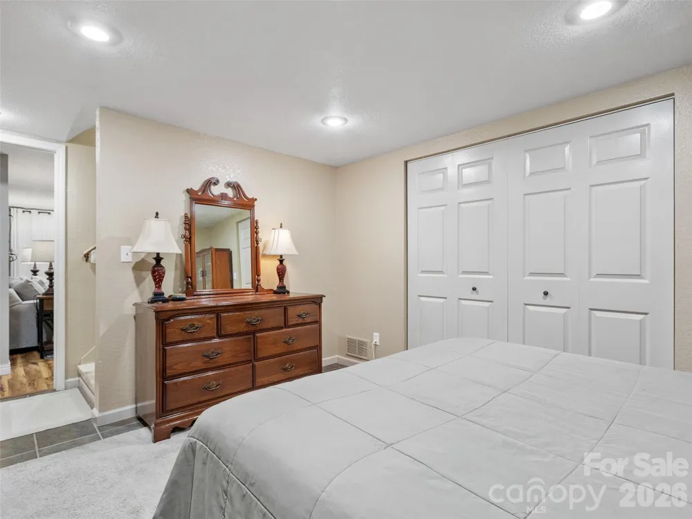 189 Poverty Branch Road Barnardsville, NC 28709