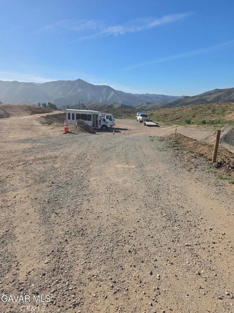 Briggs Agua Dulce, CA 91350