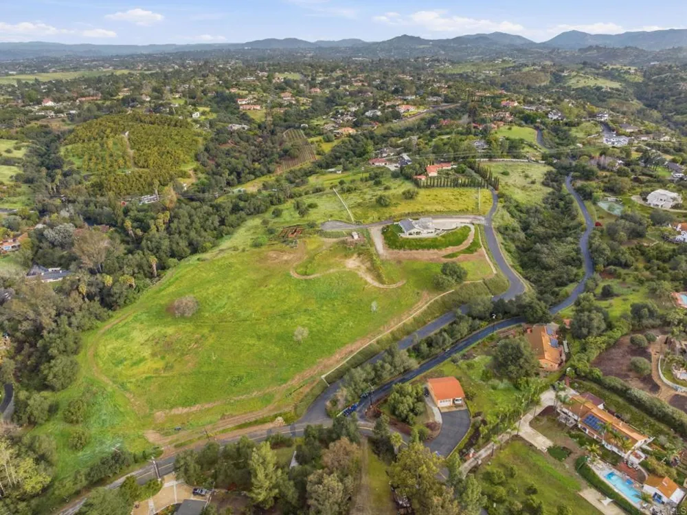 3600 Linda Vista Drive Fallbrook, CA 92028
