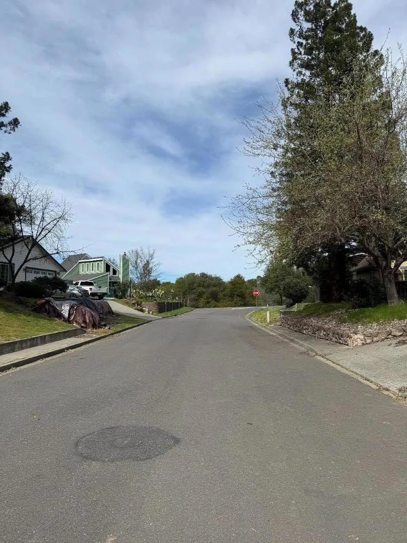 1010 ARROYO LINDO COURT Napa, CA 94558