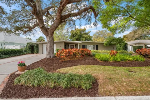 1718 MEREDITH LANE