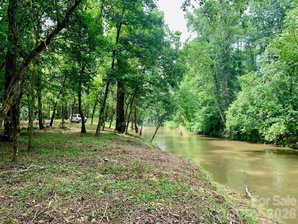 5915 River Hollow Trail #758 Lenoir, NC 28645
