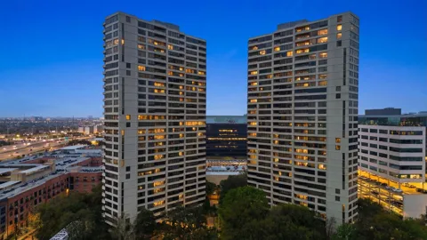 15 Greenway Plaza #25J