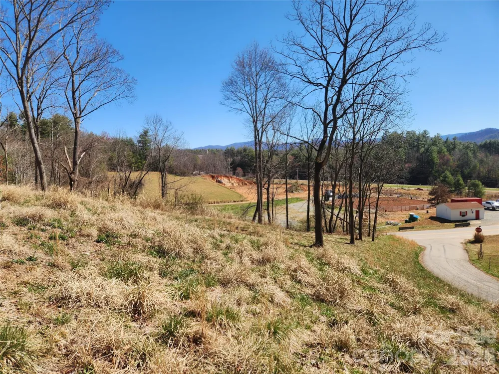 9999 Country Drive Mars Hill, NC 28754