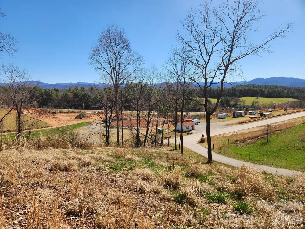 9999 Country Drive Mars Hill, NC 28754