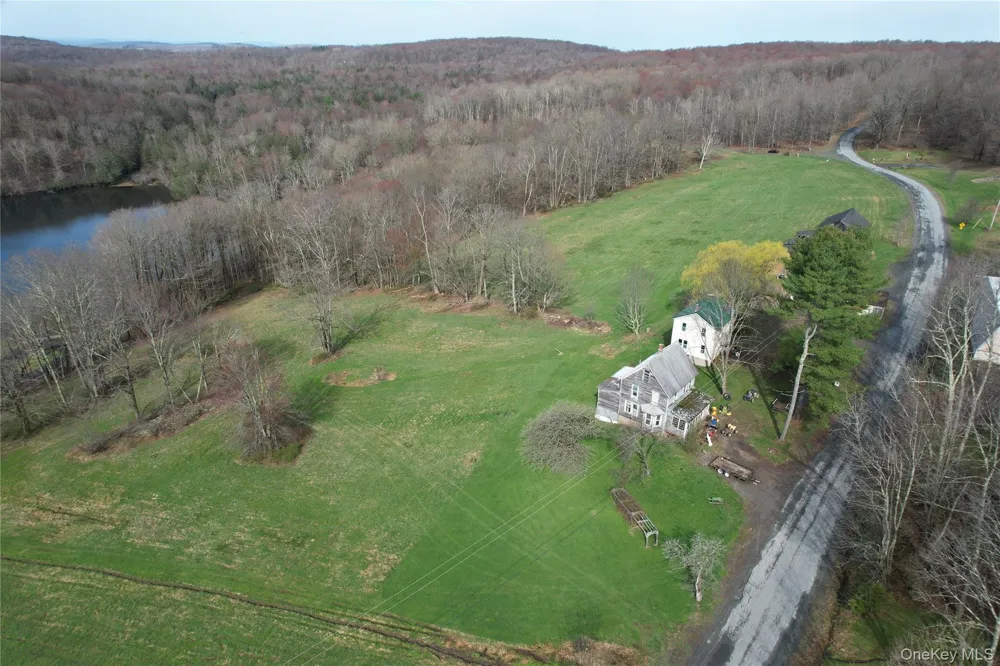 299-301 Stump Pond Road Livingston Manor, NY 12758