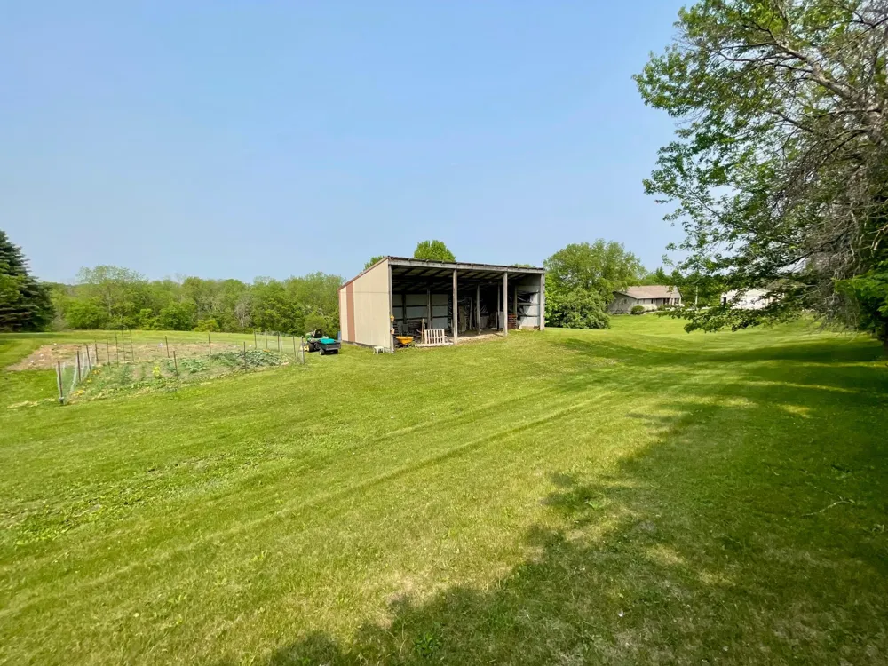 32337 Juniper Road Chatfield, MN 55923