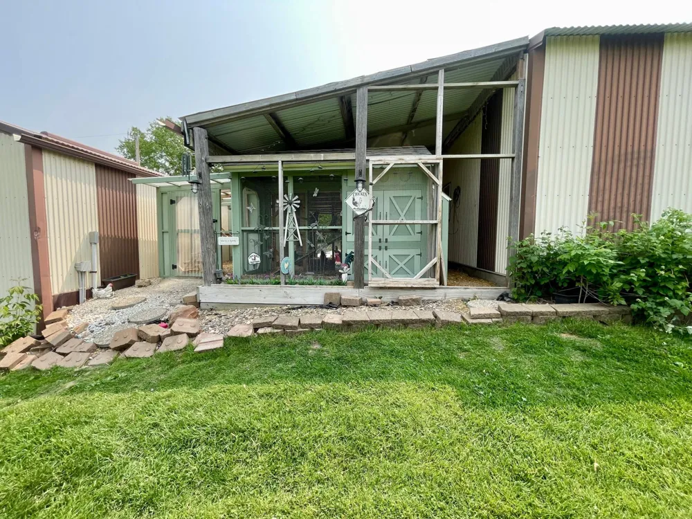 32337 Juniper Road Chatfield, MN 55923