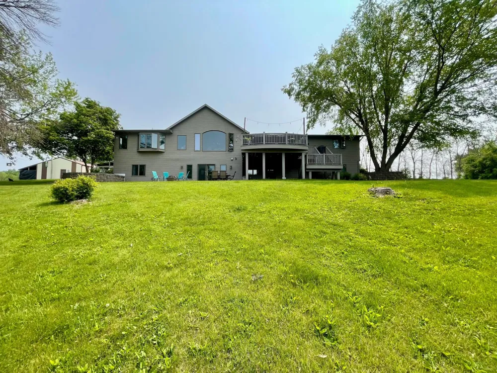 32337 Juniper Road Chatfield, MN 55923