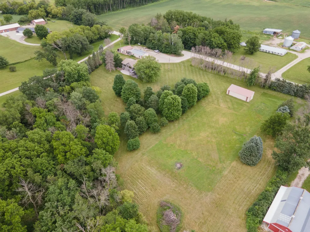 32337 Juniper Road Chatfield, MN 55923