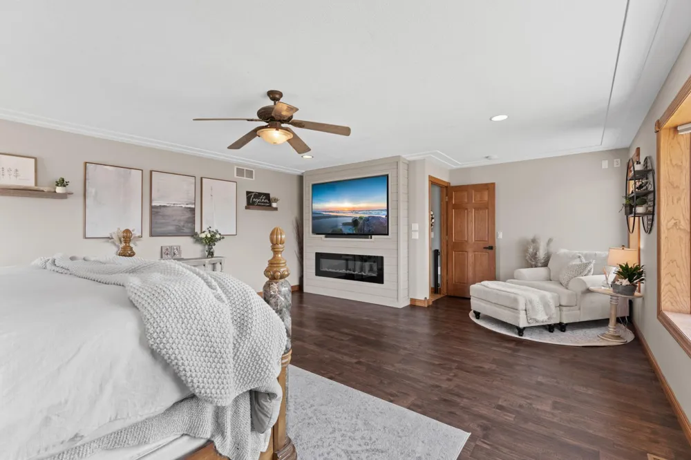 32337 Juniper Road Chatfield, MN 55923