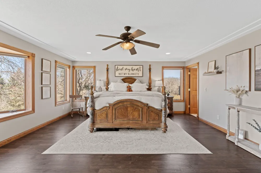 32337 Juniper Road Chatfield, MN 55923