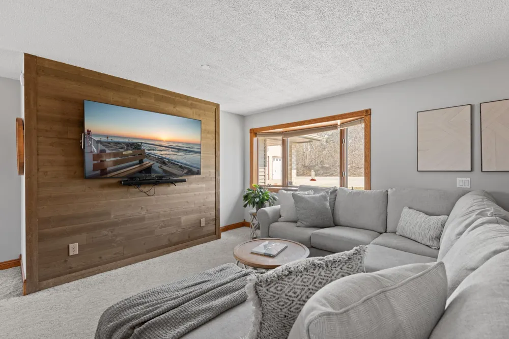 32337 Juniper Road Chatfield, MN 55923