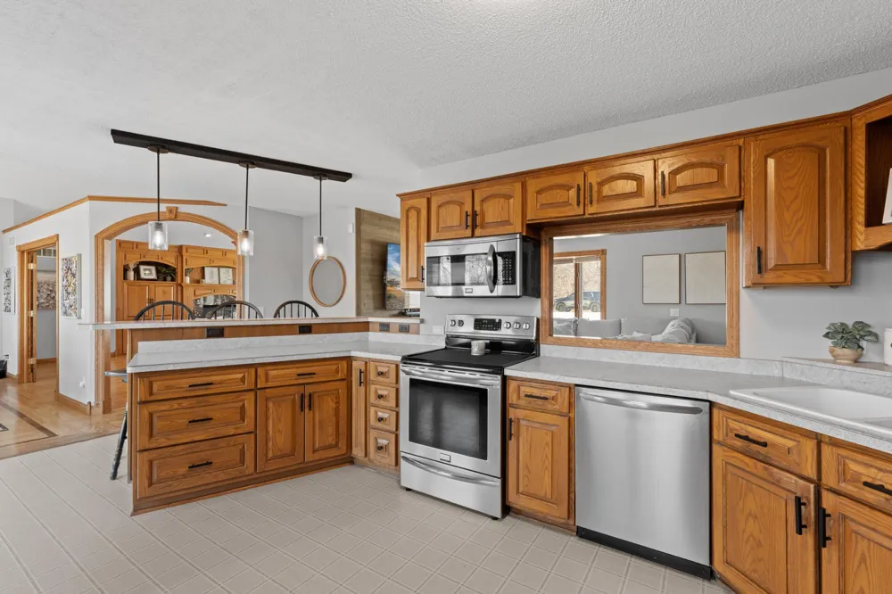 32337 Juniper Road Chatfield, MN 55923